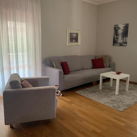 Home53 Арецо Екстериор снимка